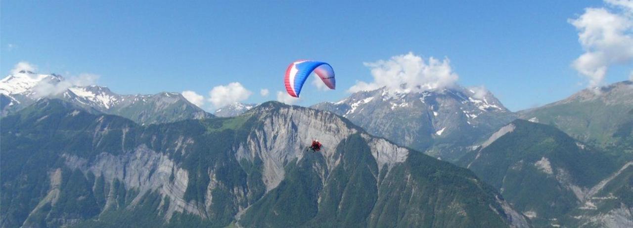 Chalet La Cachette Cyclists & Skiers Le Bourg-dʼOisans Екстериор снимка