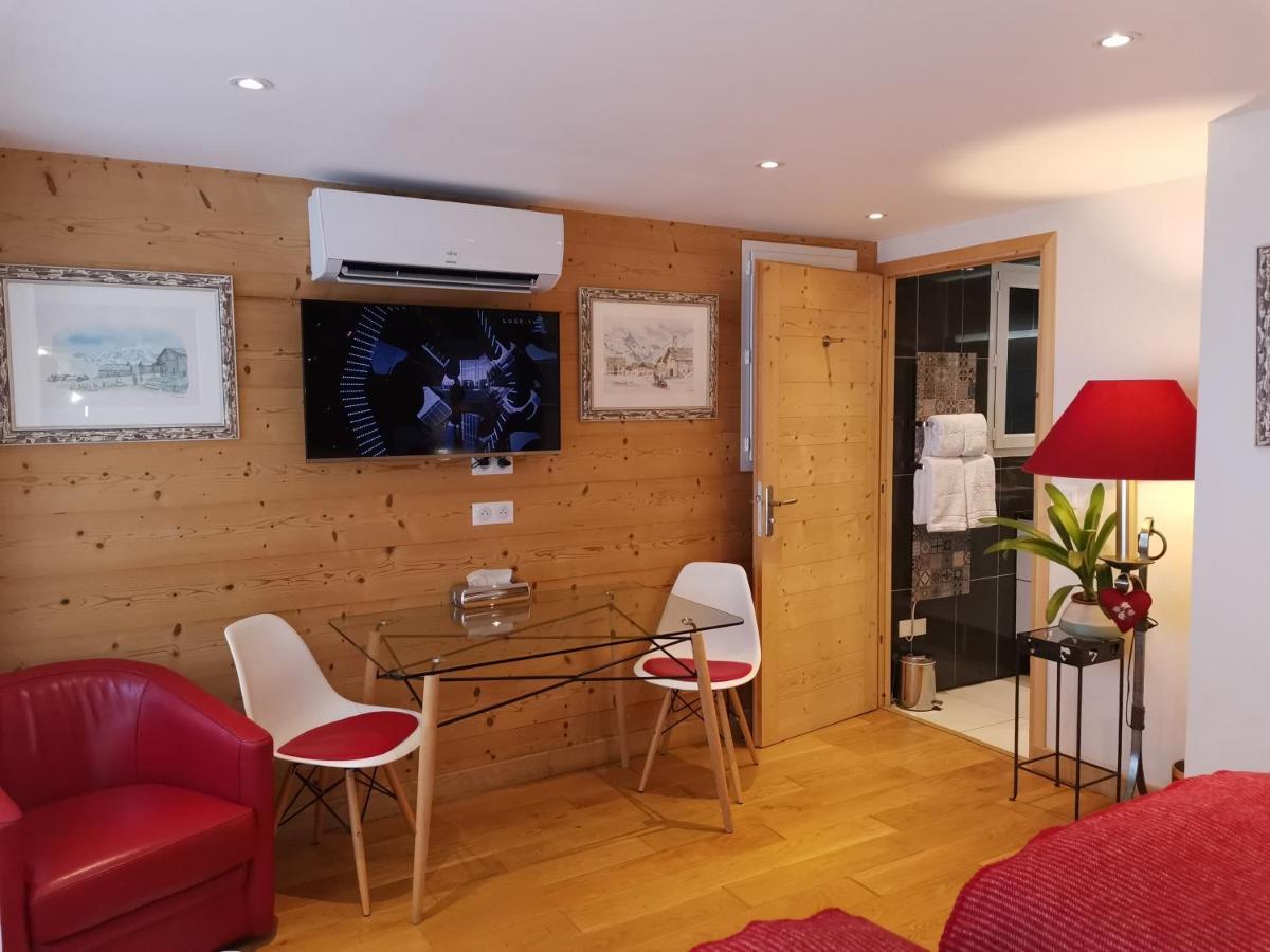 Chalet La Cachette Cyclists & Skiers Le Bourg-dʼOisans Екстериор снимка