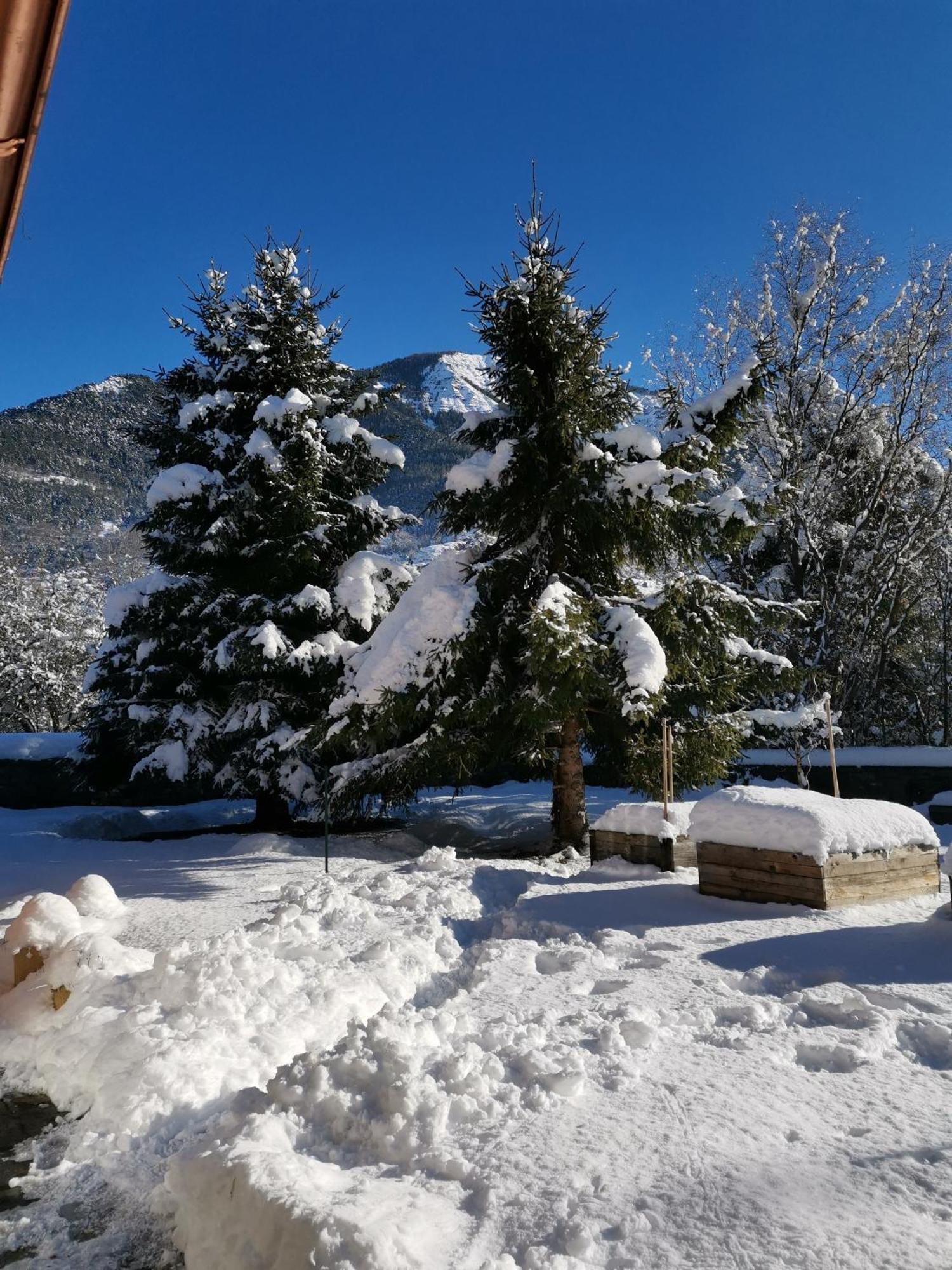 Chalet La Cachette Cyclists & Skiers Le Bourg-dʼOisans Екстериор снимка